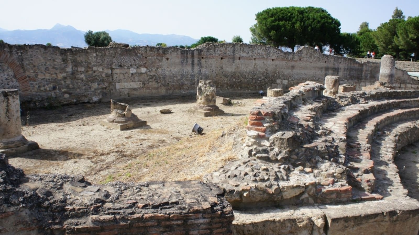7-Day Calabria Tour from Cosenza to Tropea with Sila and Sybaris