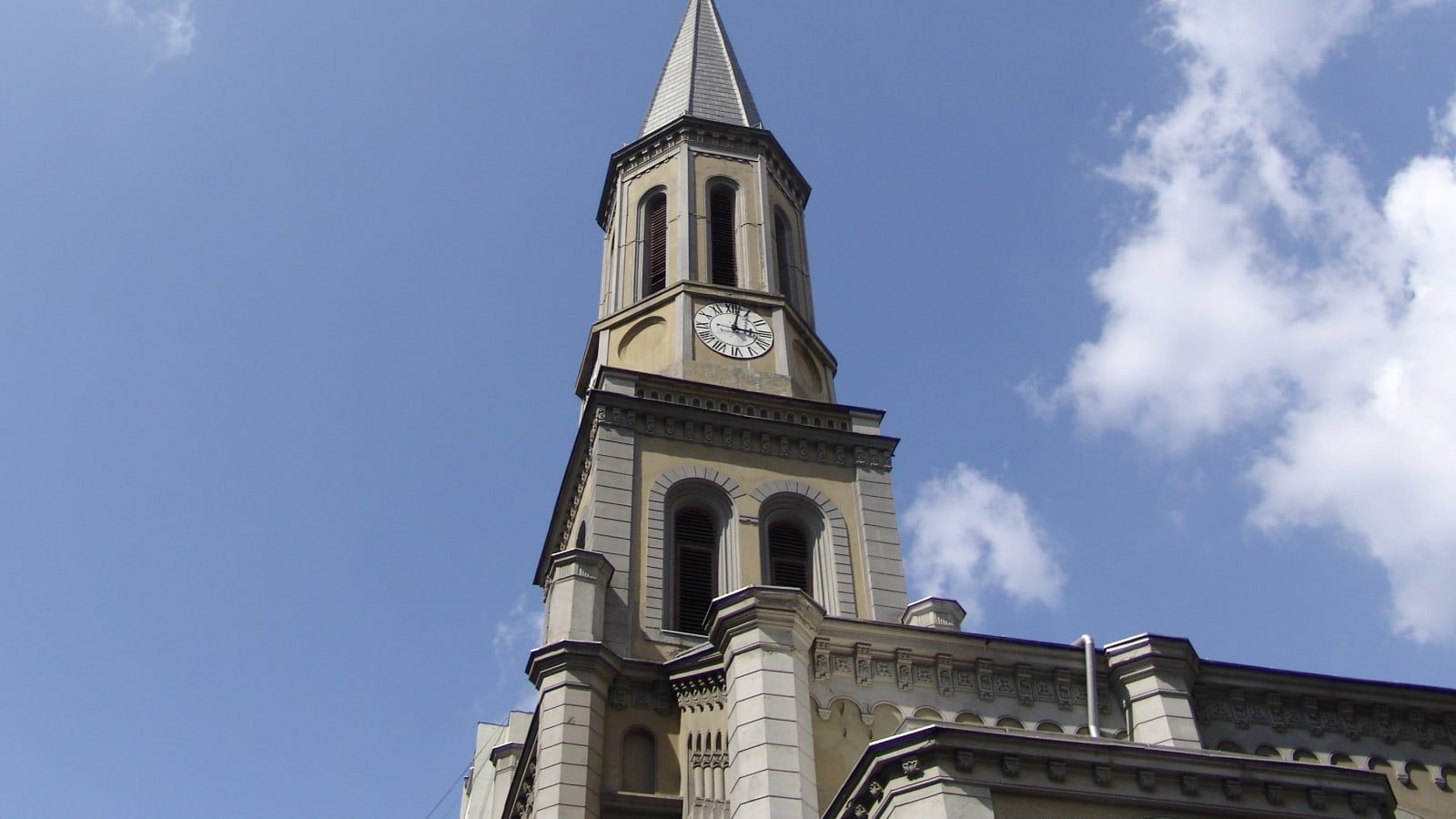 3-Hour Bucharest Walking Tour with Historic Landmarks