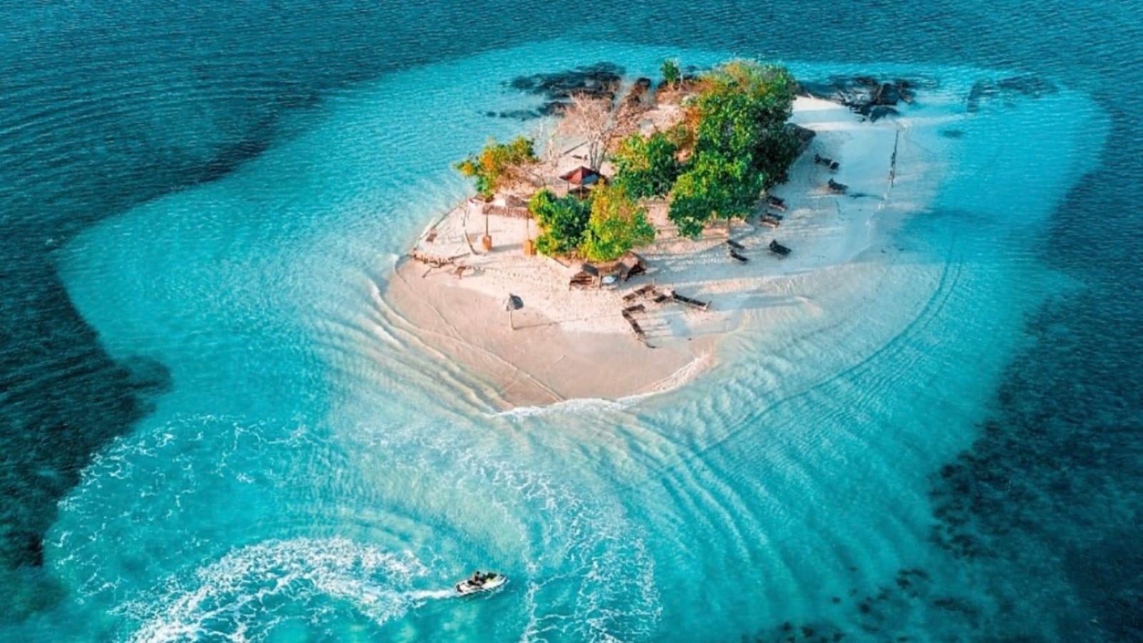 10-Hour West Lombok Island Hopping Tour with Gili Nanggu Snorkeling
