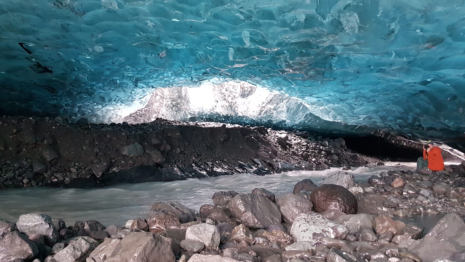 3-Hour Vatnajökull Ice Cave Tour from Höfn by Super-Jeep