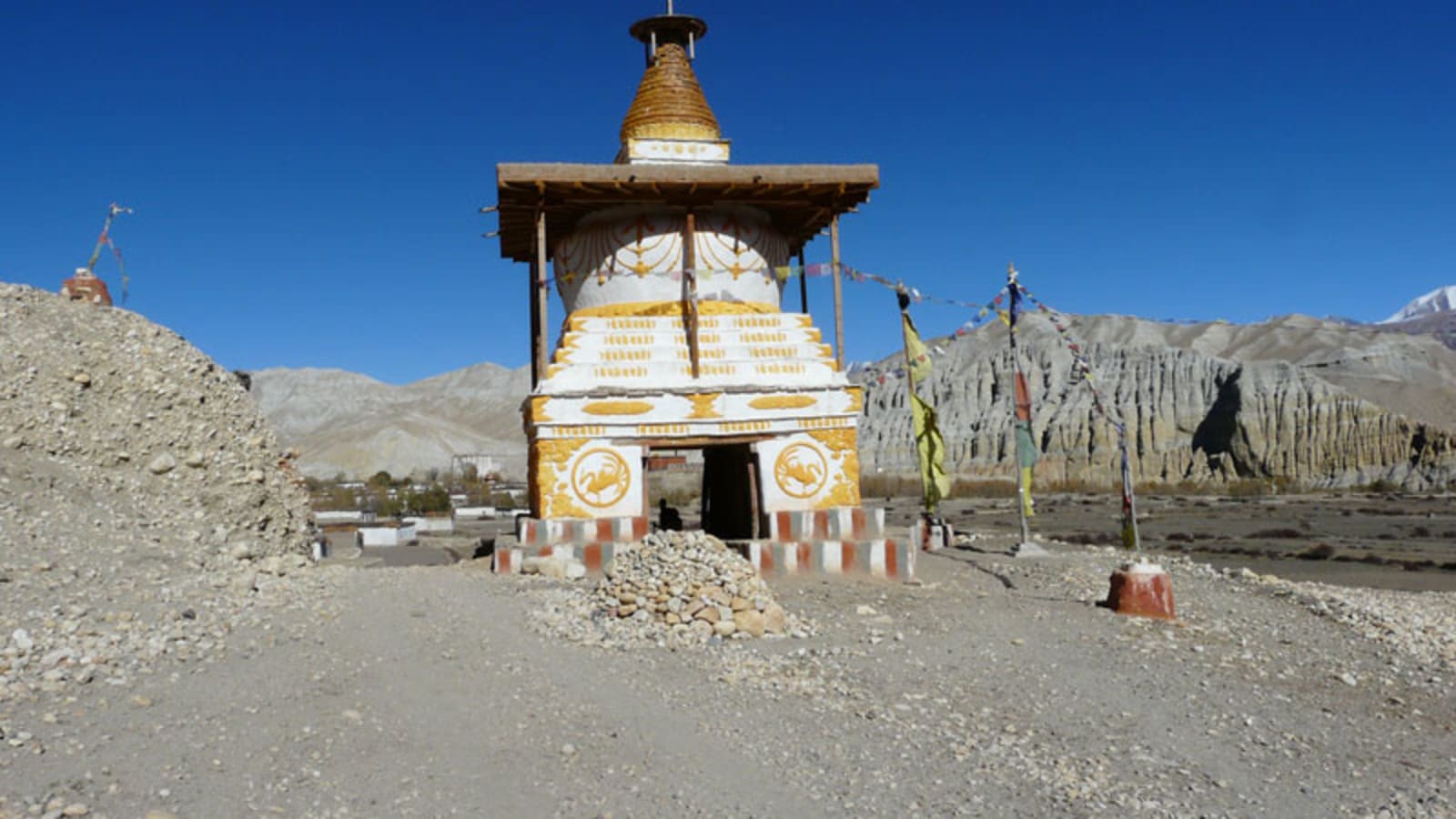 10-Day Upper Mustang Trek from Kathmandu with Lo-Manthang Explorer