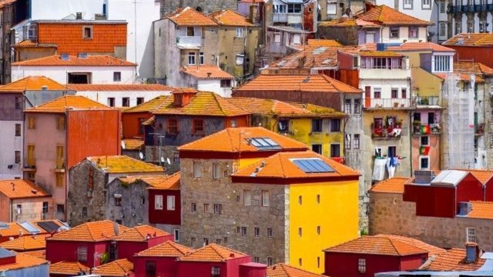3-Hour Porto Walking Tour with Hidden Corners and Port Wine Culture