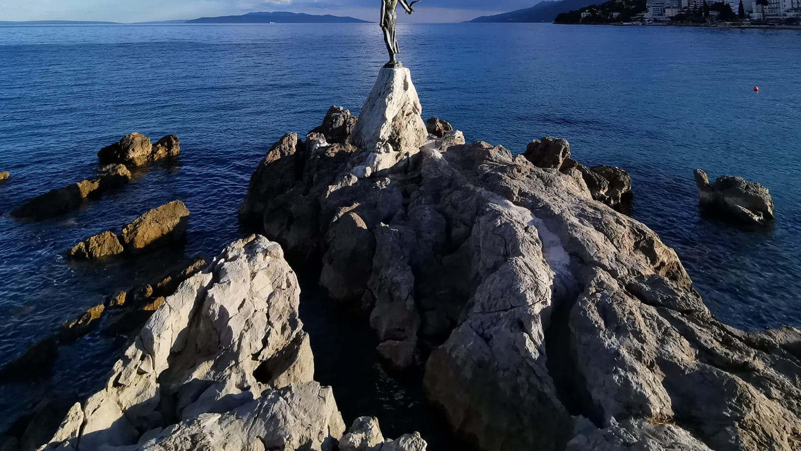 2-Hour Guided Walking Tour of Opatija with Lungomare and Villa Angiolina