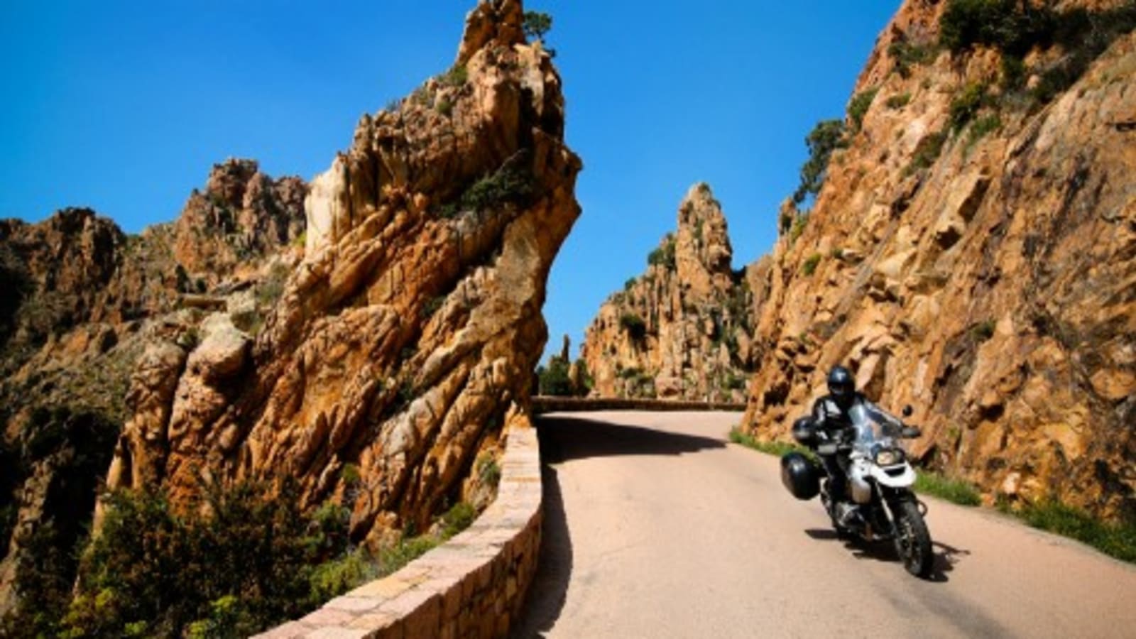 16-Day Italy and Islands Motorcycle Tour from Venice via Sardinia