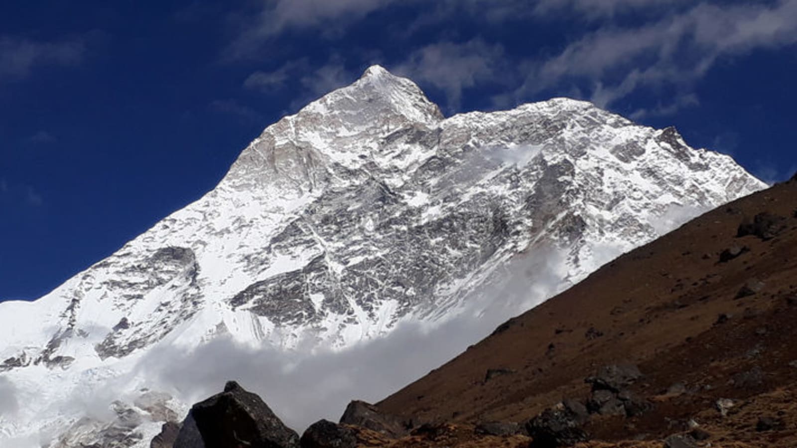 23-Day Makalu Base Camp Trek in Nepal with Kathmandu Sightseeing