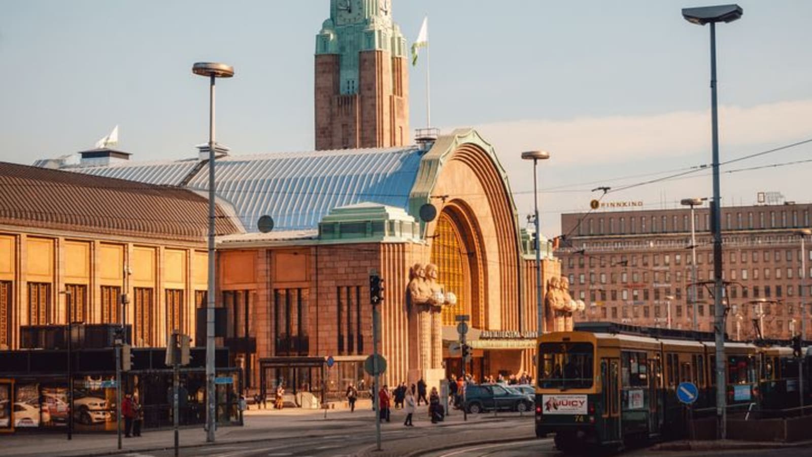 6-Hour Helsinki and Porvoo Sightseeing Tour with Medieval Old Town