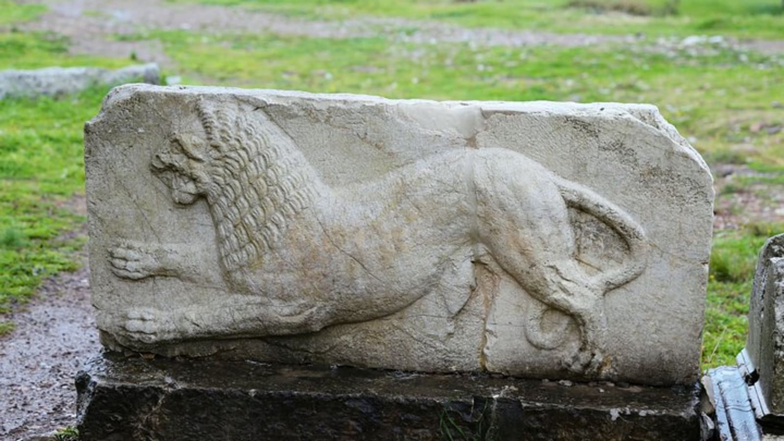 10-Hour Ancient Messene Private Tour with Corinth Canal and Kalamata