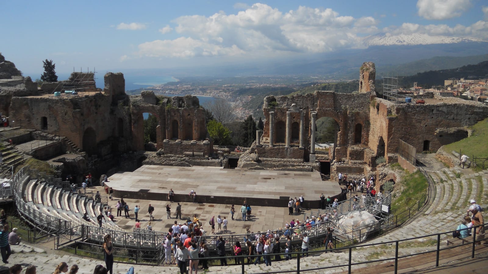 3-Hour Taormina Ancient Theatre Walking Tour with Mount Etna Views