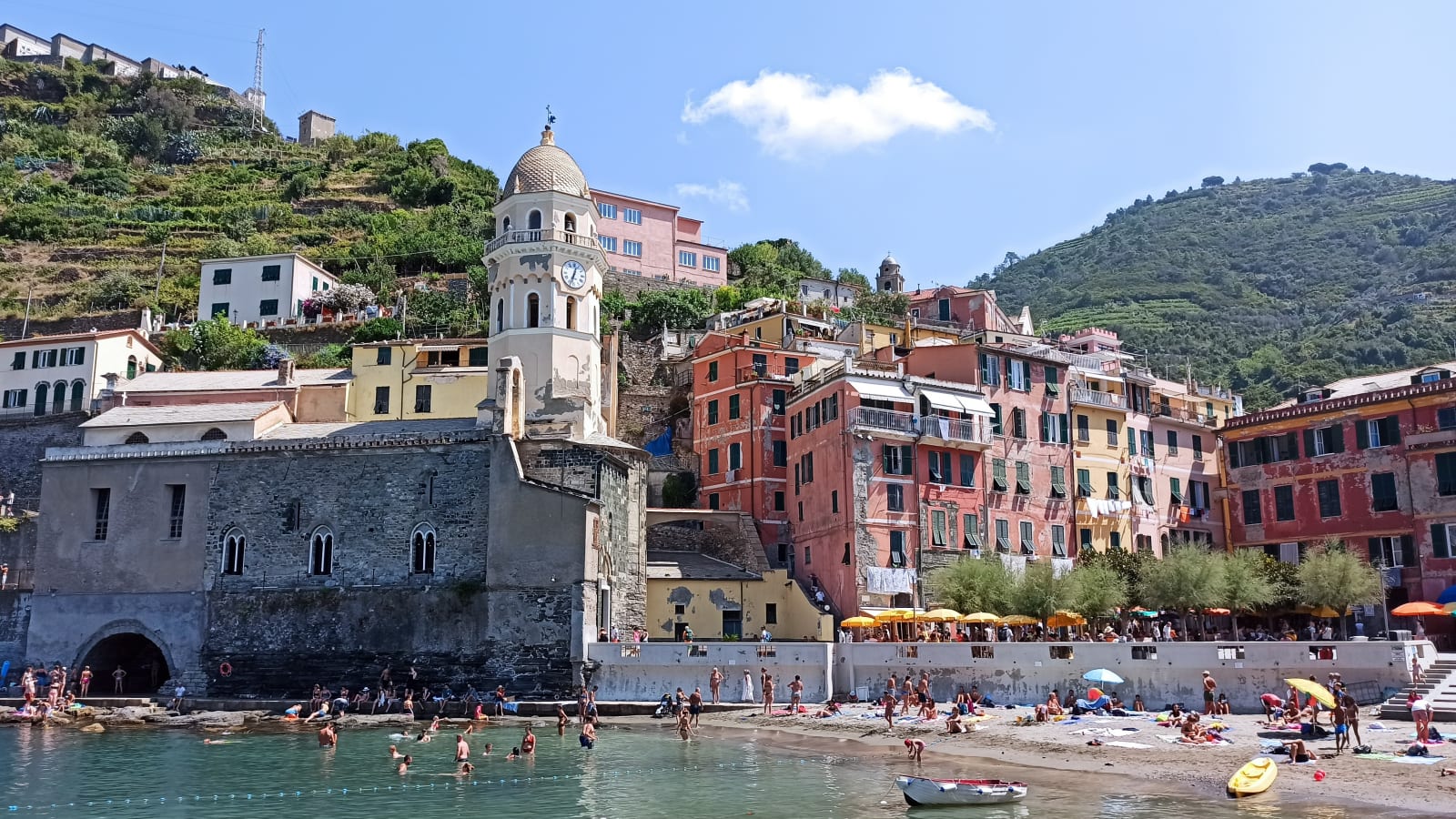 12-Hour Cinque Terre Tour from Florence with Villages by Local Train
