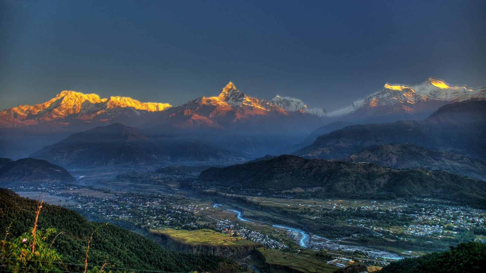 9-Day Nepal Highlights Tour with Pokhara, Chitwan and Nagarkot