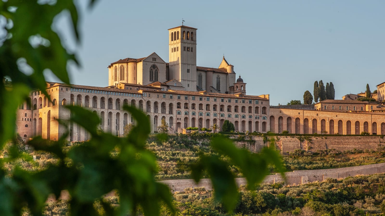2-Hour Assisi Walking Tour with Roman Ruins and Saint Francis