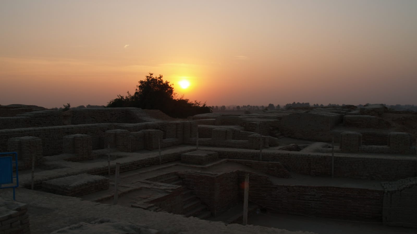 10-Day Pakistan UNESCO Heritage Tour with Mohenjo-daro and Taxila