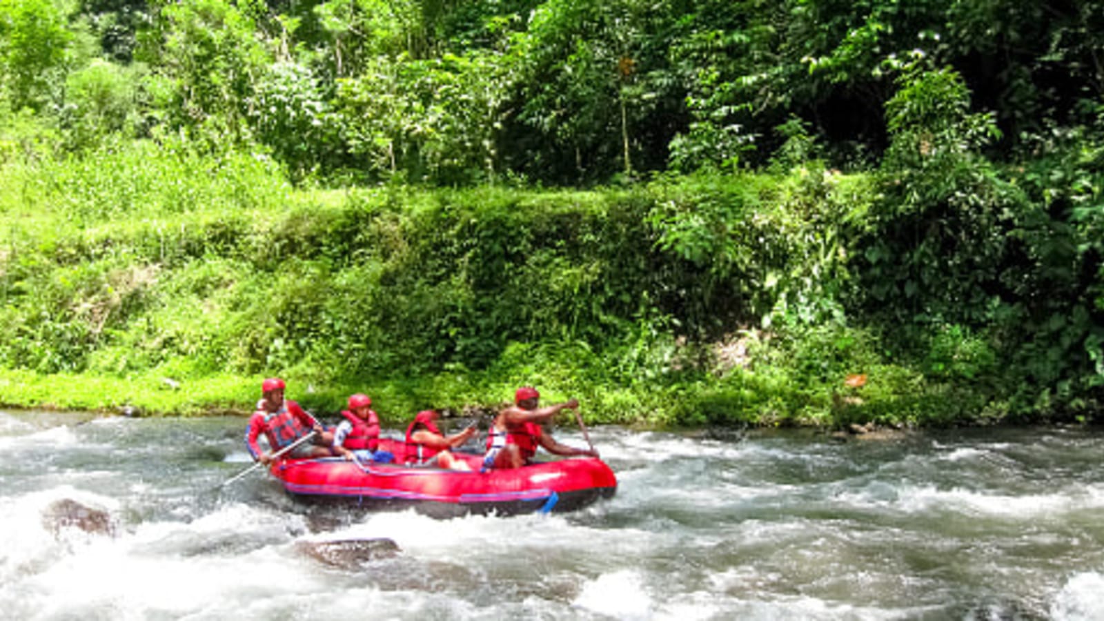 7-Hour Telaga Waja River Rafting Tour in Bali with Riverside Lunch