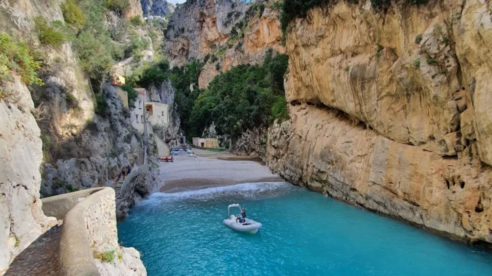 8-Hour Amalfi Coast Boat Cruise with Amalfi, Positano and Swim Stops