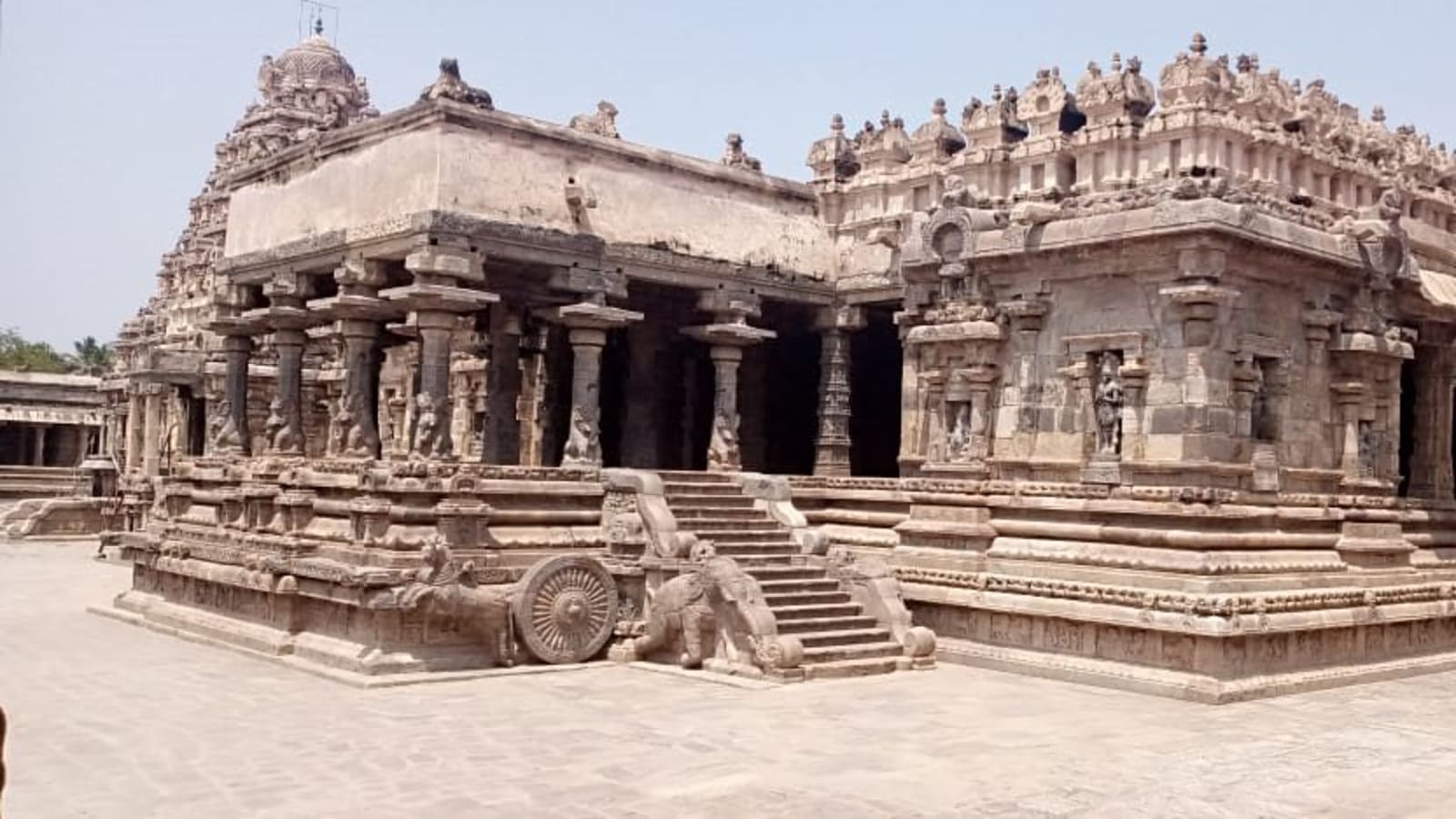 8-Hour Airavatesvara Temple Tour from Thanjavur with UNESCO Heritage