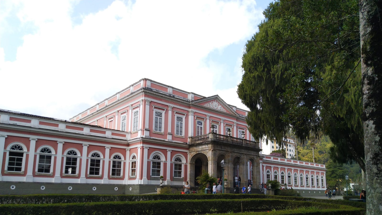 8-Hour Petrópolis Heritage Tour with Imperial Museum and Brewery