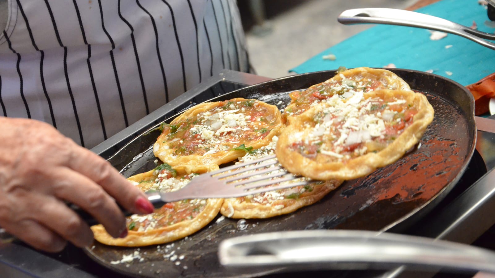5-Hour Mole Poblano Cooking Tour in Puebla with Market Visit