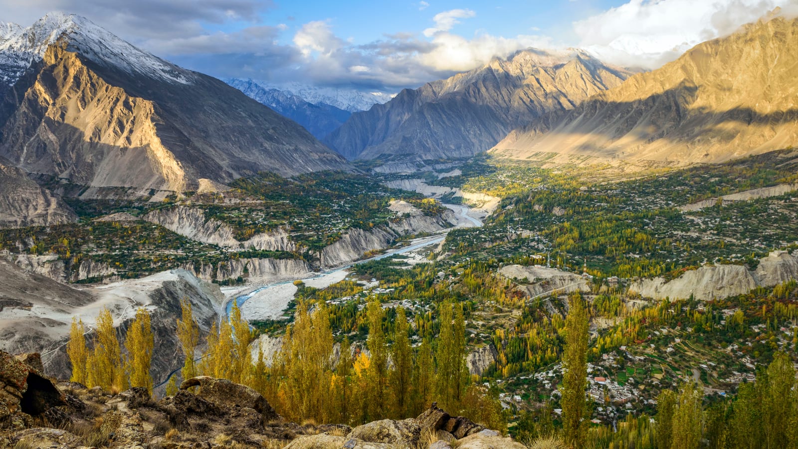 10-Day Cultural Heritage Tour of Northern Pakistan with Hunza