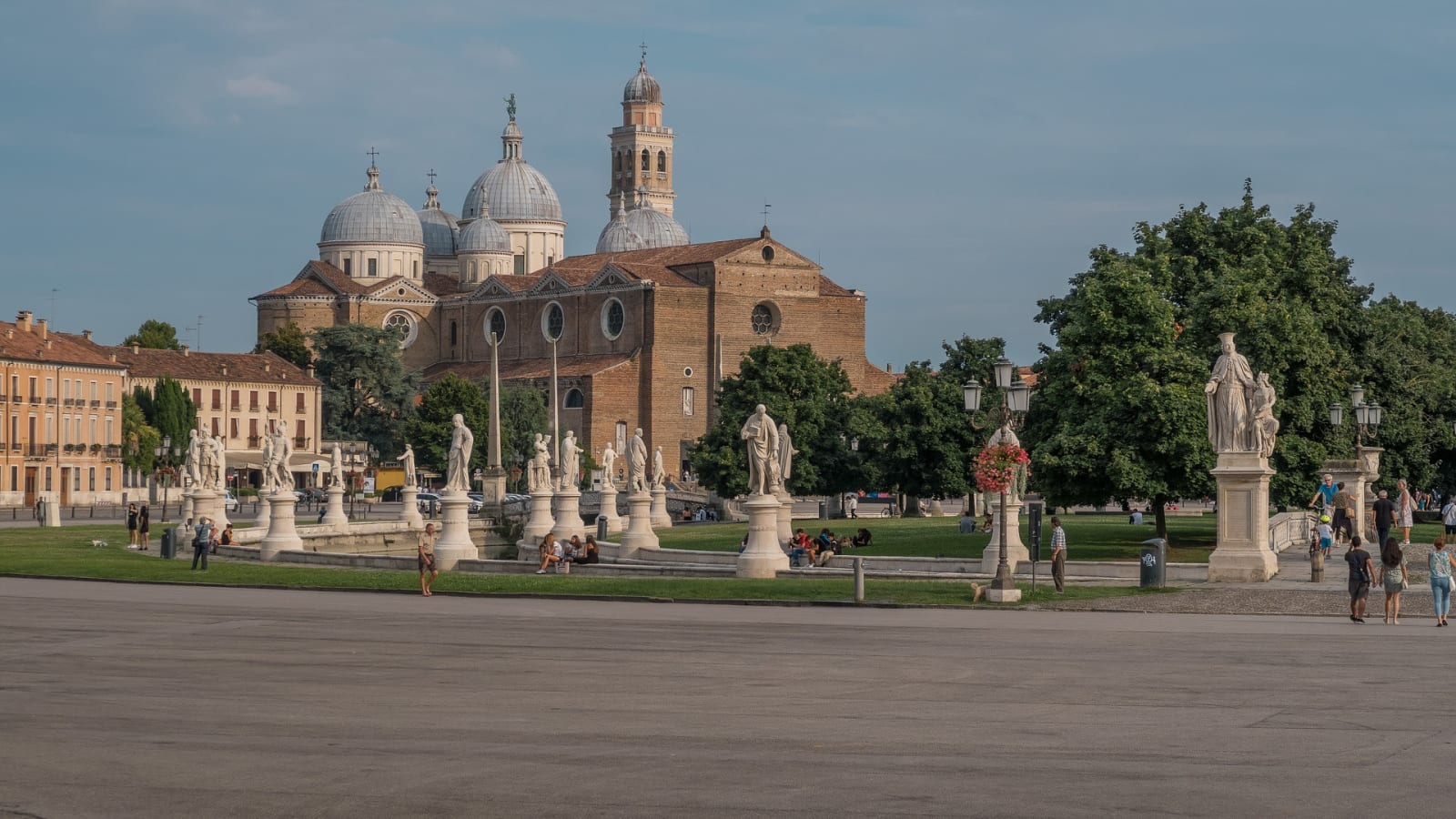 3-Hour Private Walking Tour of Padua with Prato della Valle