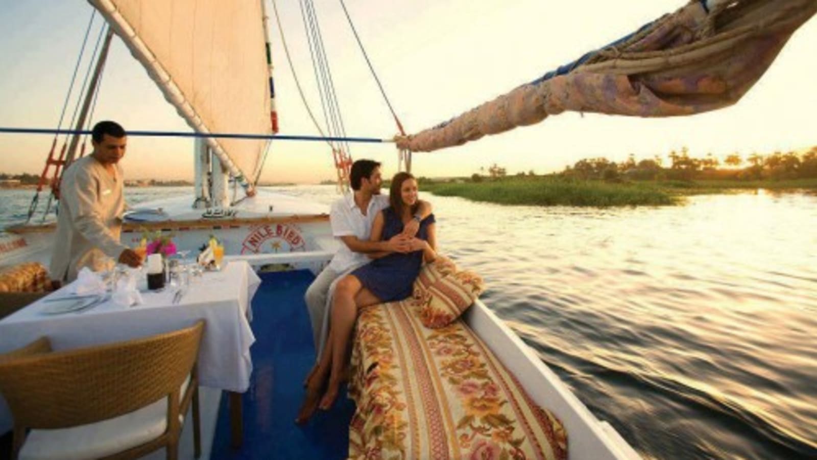 2-Hour Felucca Ride on the Nile in Menia with Hotel Transfers