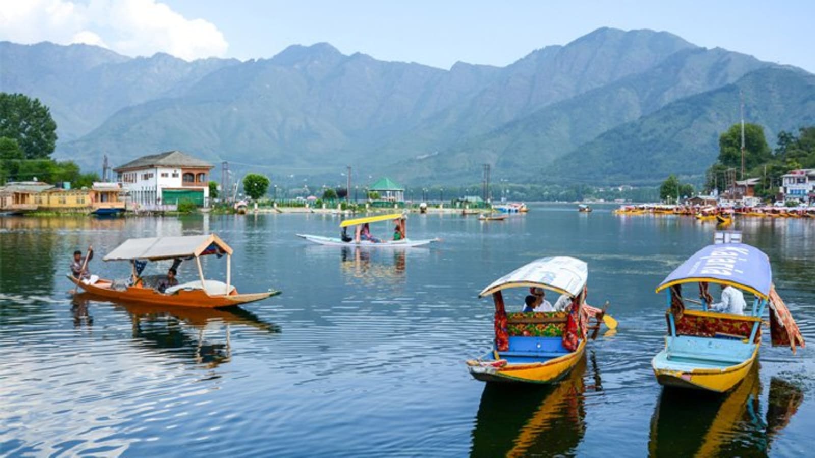 10-Day Kashmir Great Lakes Trek with Srinagar Houseboat Stay