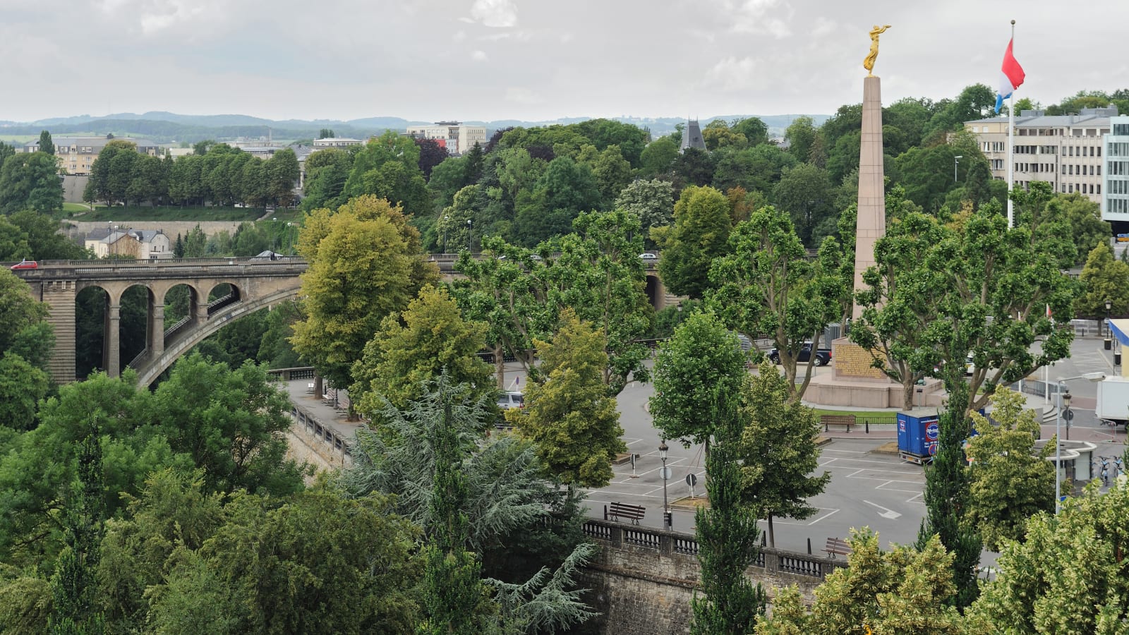 Full-Day Luxembourg Walking Tour with 1000 Years of City Secrets
