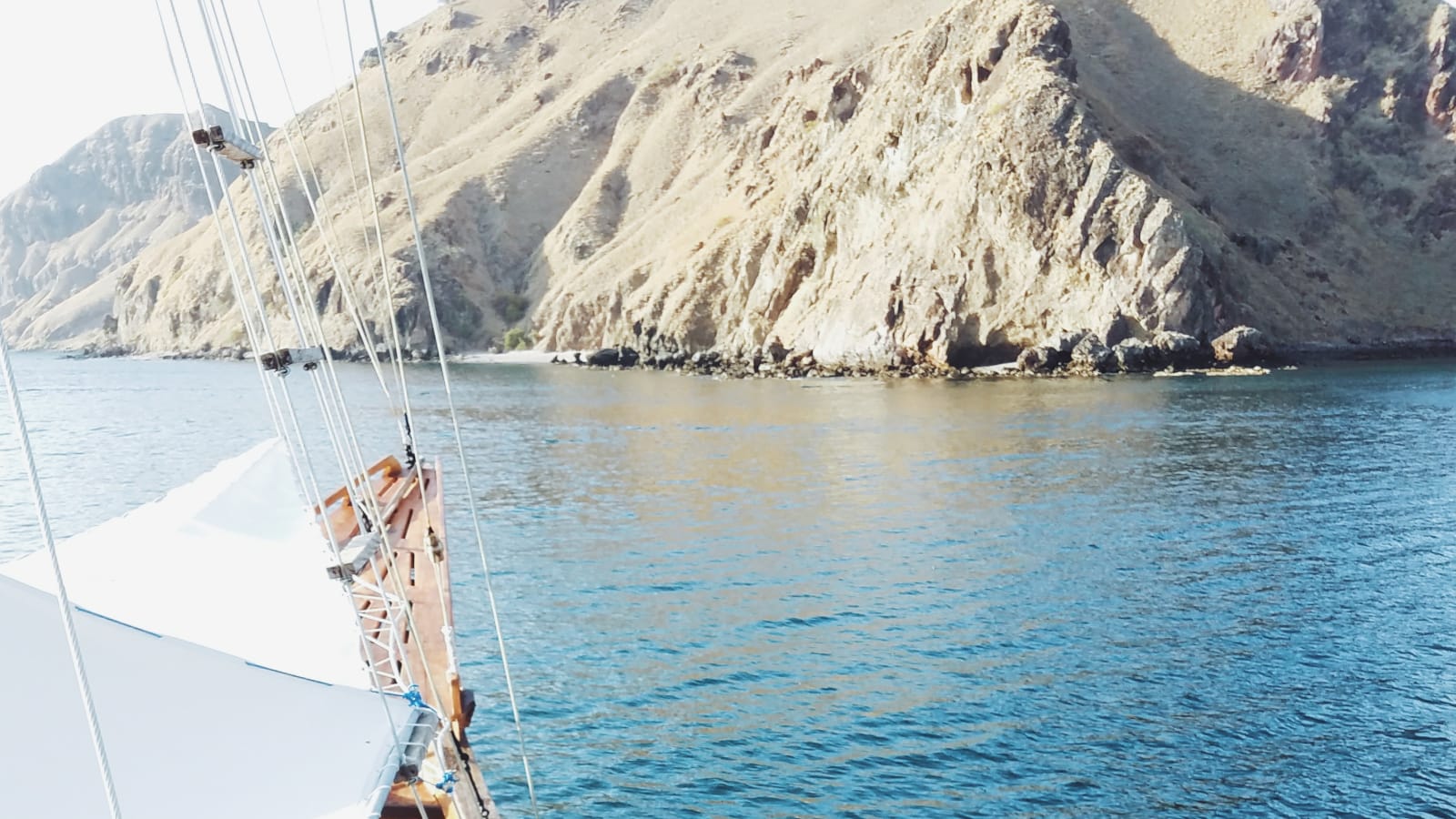 3-Day Sailing Trip in Komodo Islands with Snorkelling and Dragons
