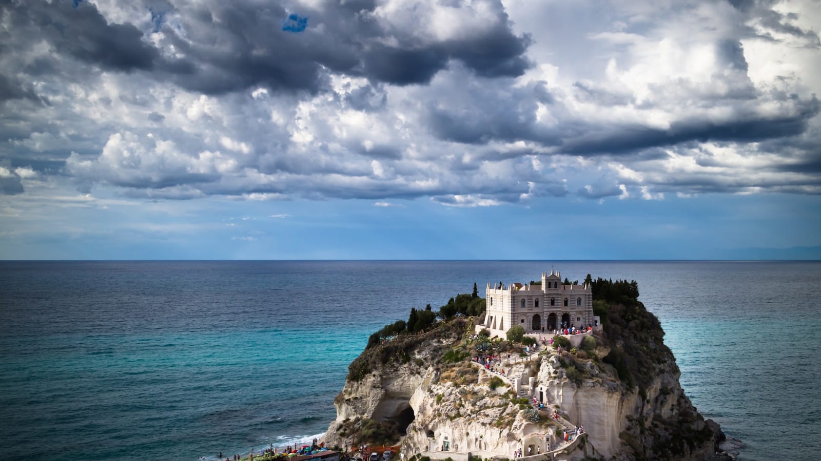 7-Day Calabria Cultural Tour with Tropea, Gerace and Aspromonte