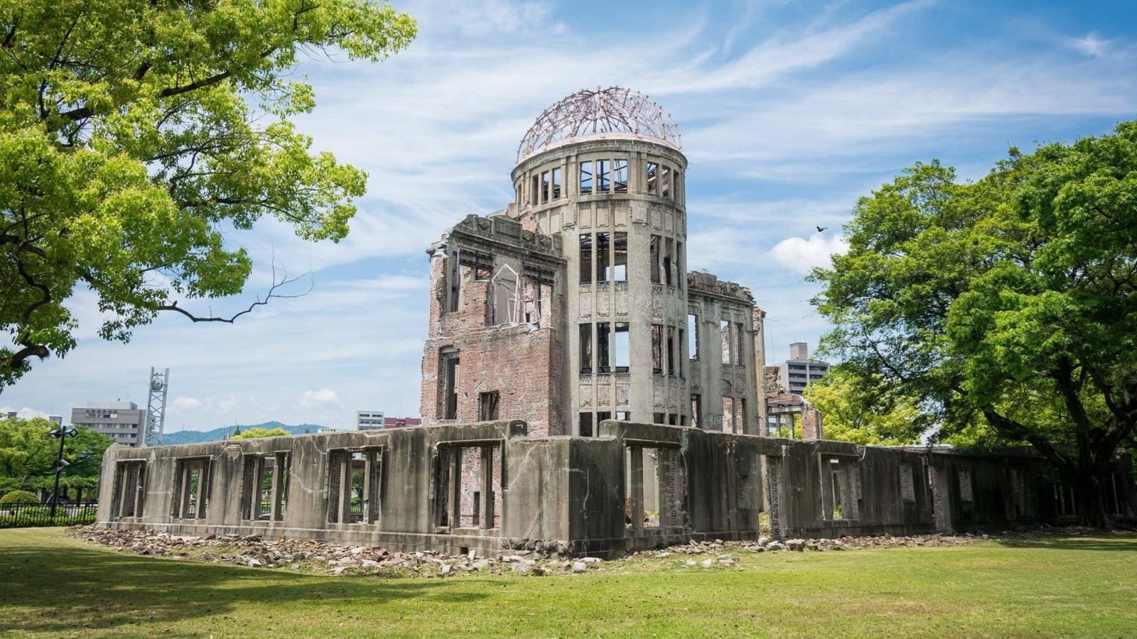Hiroshima and Miyajima Island Private Guided Tours
