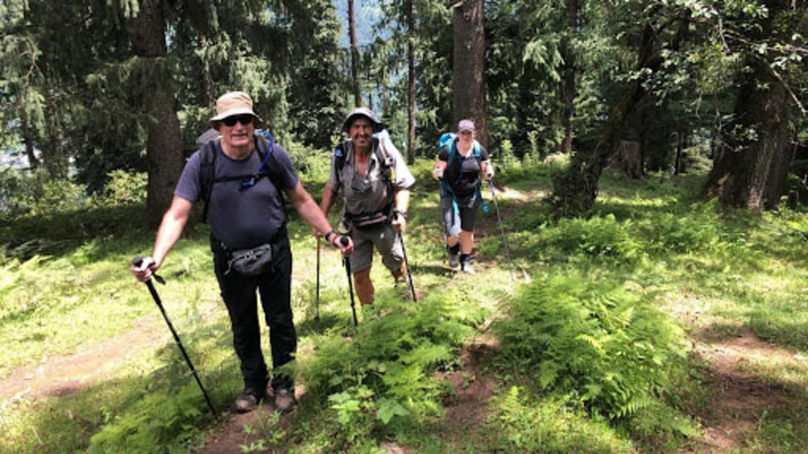 5-Hour Trek to Naddi Village from McLeod Ganj with Gaddi Lunch