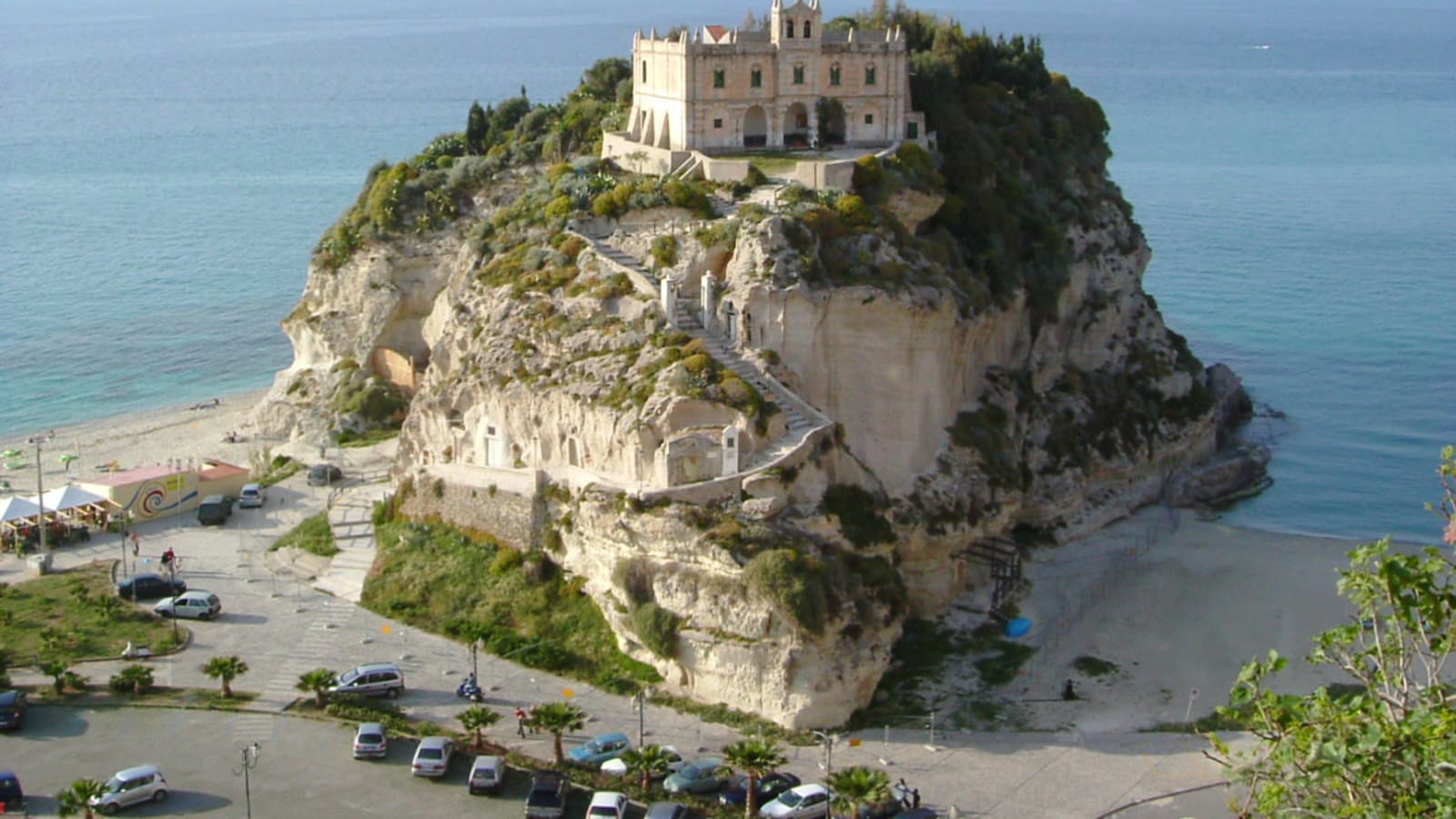 4-Hour Tropea Walking Tour with Lunch and Duomo Visit