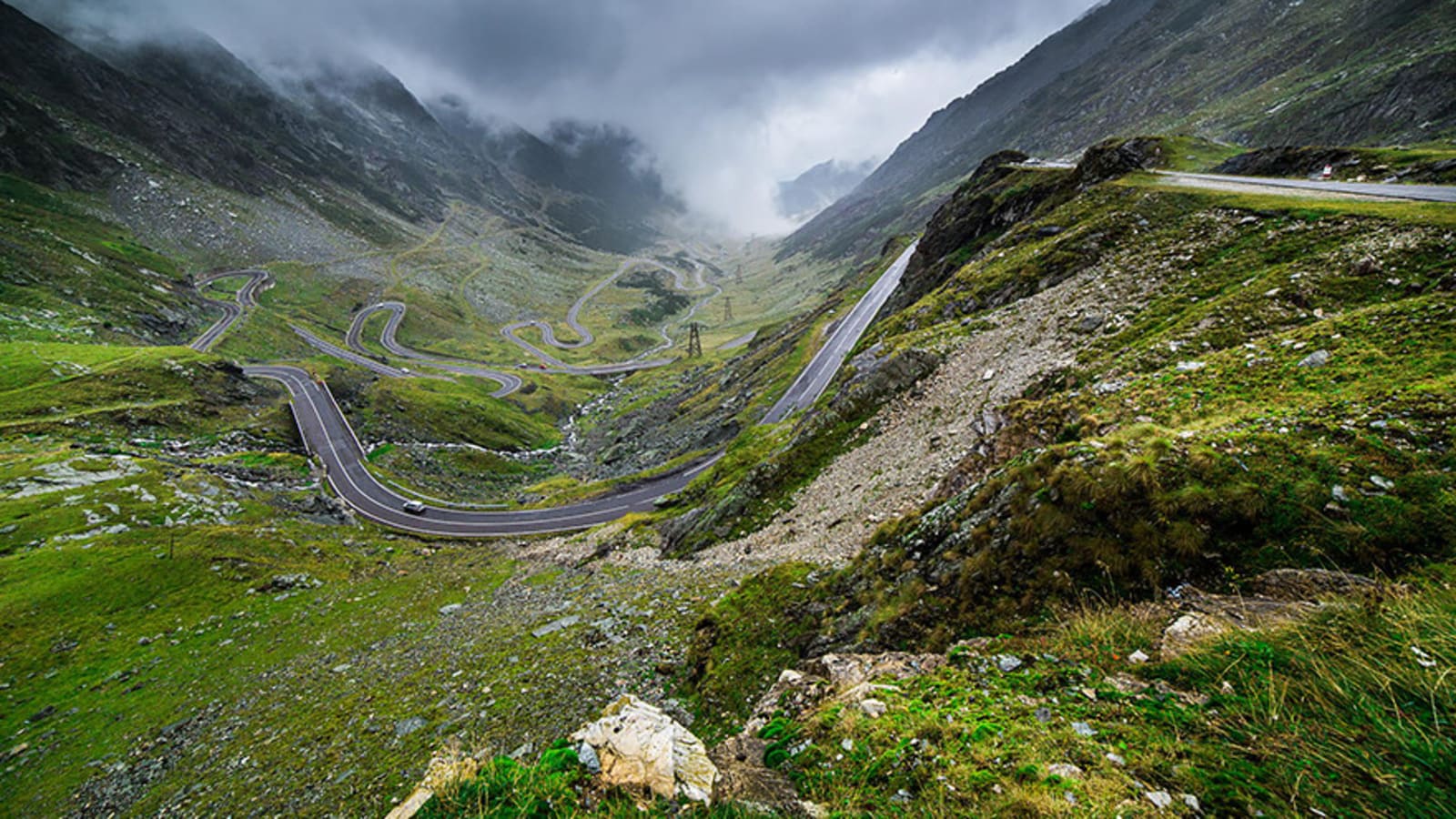 13-Hour Transylvania Highlights Tour with the Transfagarasan Road