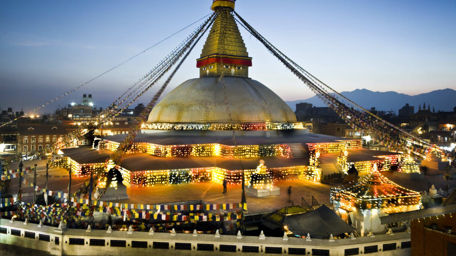 9-Day Nepal Cultural and Spiritual Tour with Chitwan Safari
