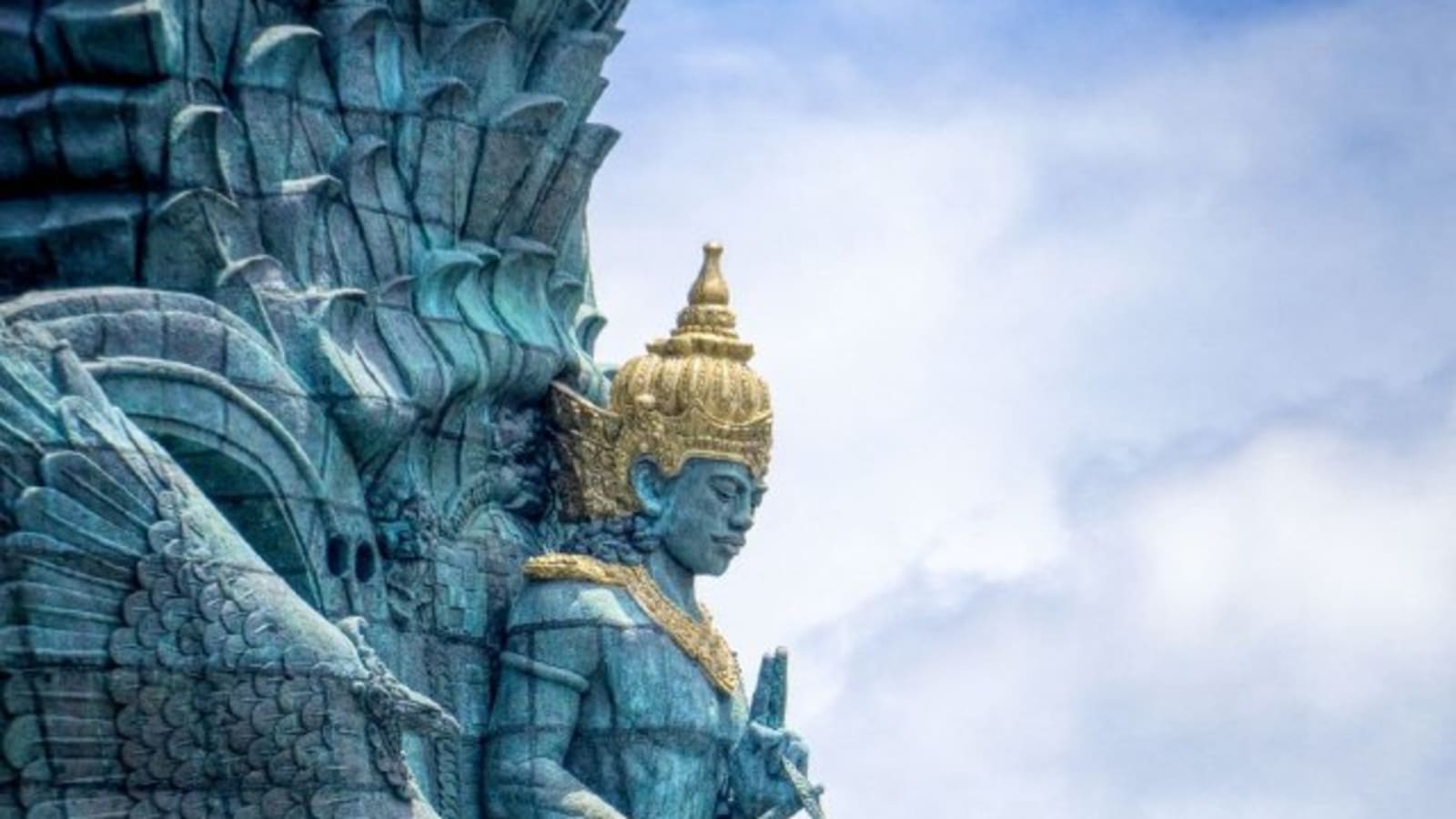 8-Hour Uluwatu Tour in Bali with Kecak Dance and Jimbaran Dinner