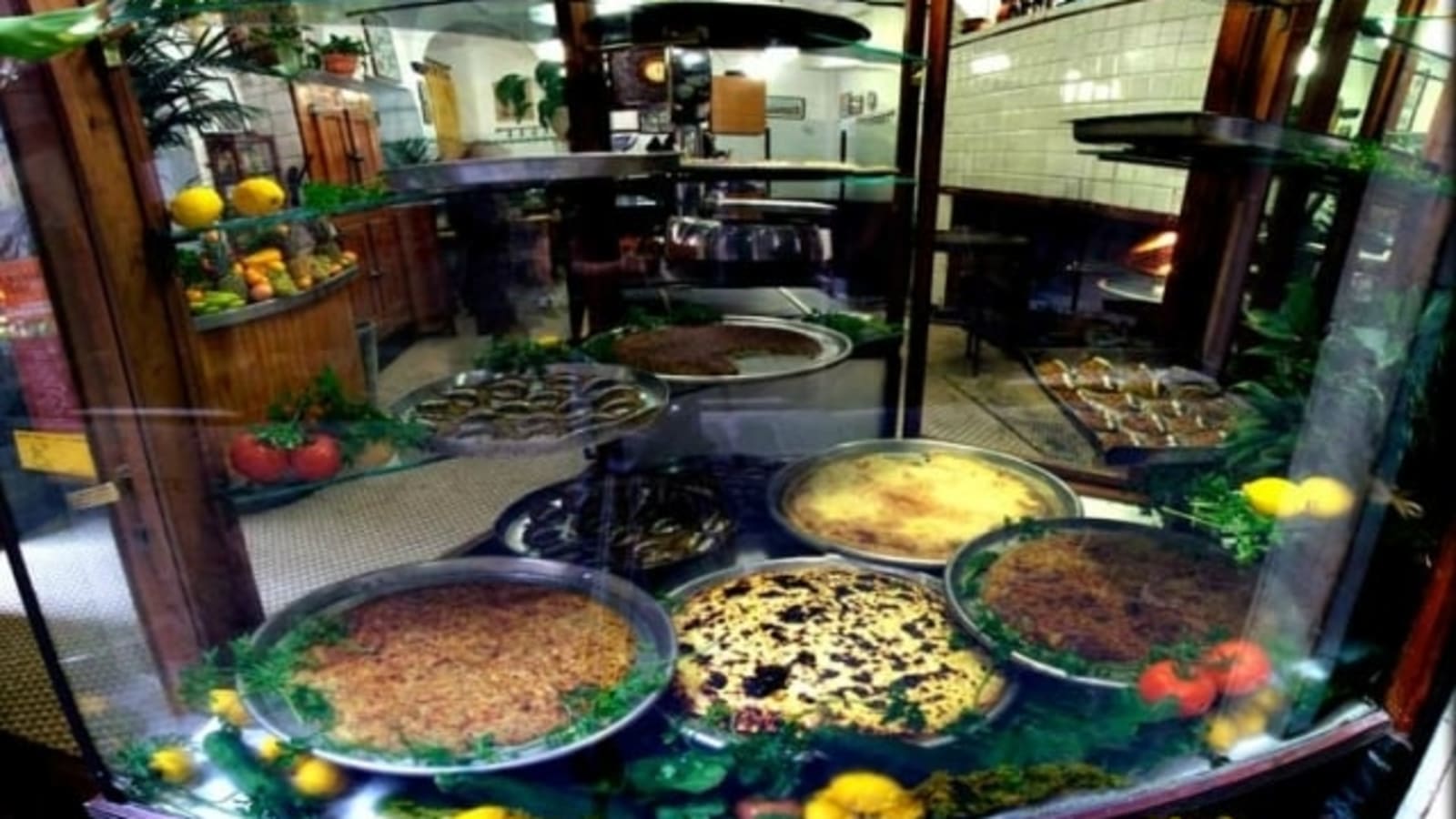 2-Hour Genoa Food Walking Tour with Focaccia and Pasta Experience