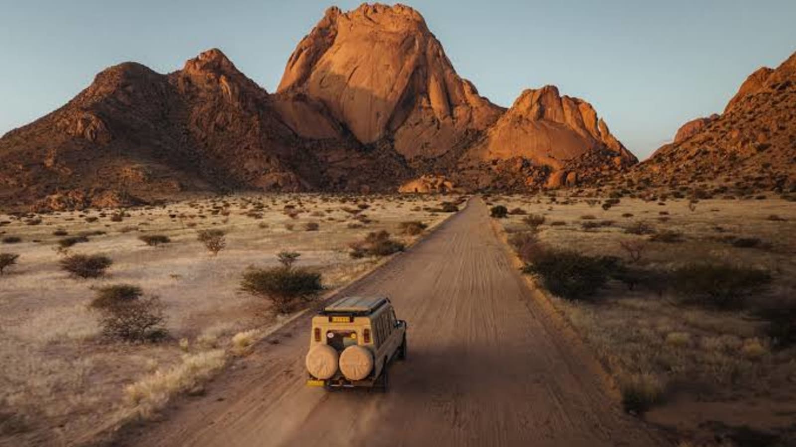 25-Day Luxury African Safari and Beach Adventure Across 5 Countries