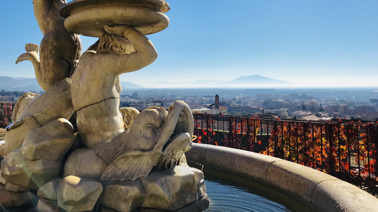 5-Hour Belvedere di San Leucio Tour with Casertavecchia Walk