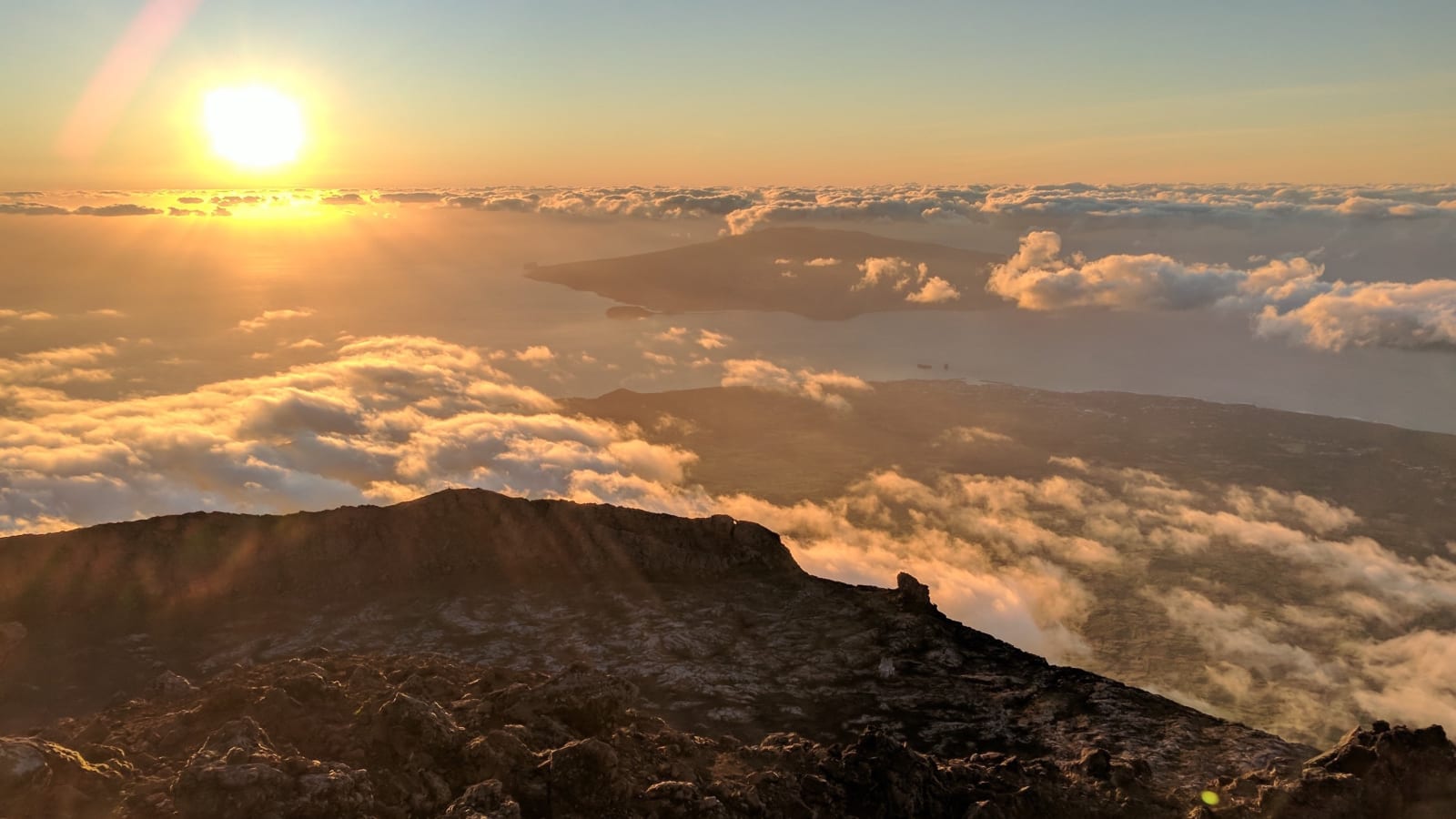 8-Hour Mount Pico Sunrise Hike on Pico Island