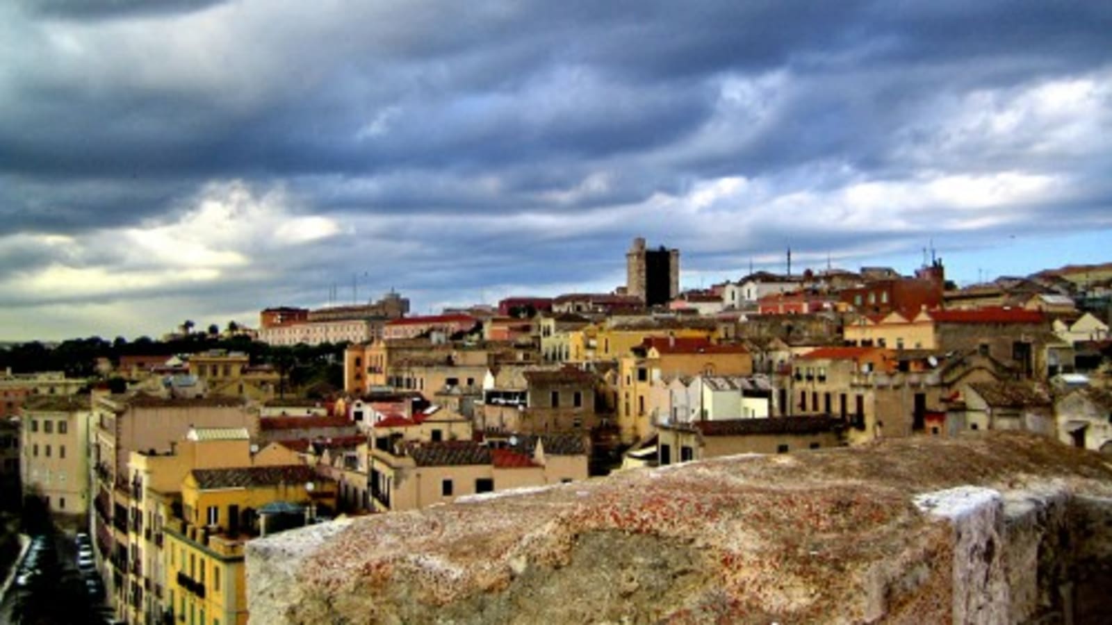 4-Hour Cagliari Highlights Tour with Poetto Beach and Castello