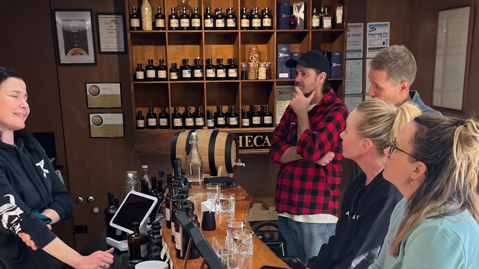 7-Hour Hobart Wine and Spirits Tour through Tasmania's Boutique Regions