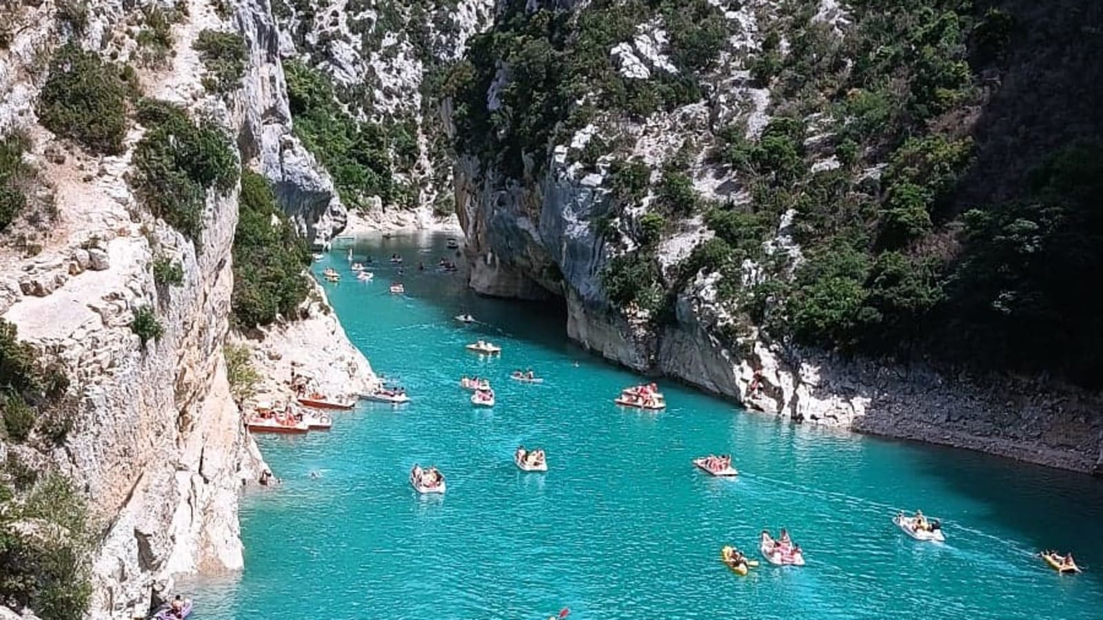 8-Hour Verdon Gorges Tour with Valensole Lavender and Moustier