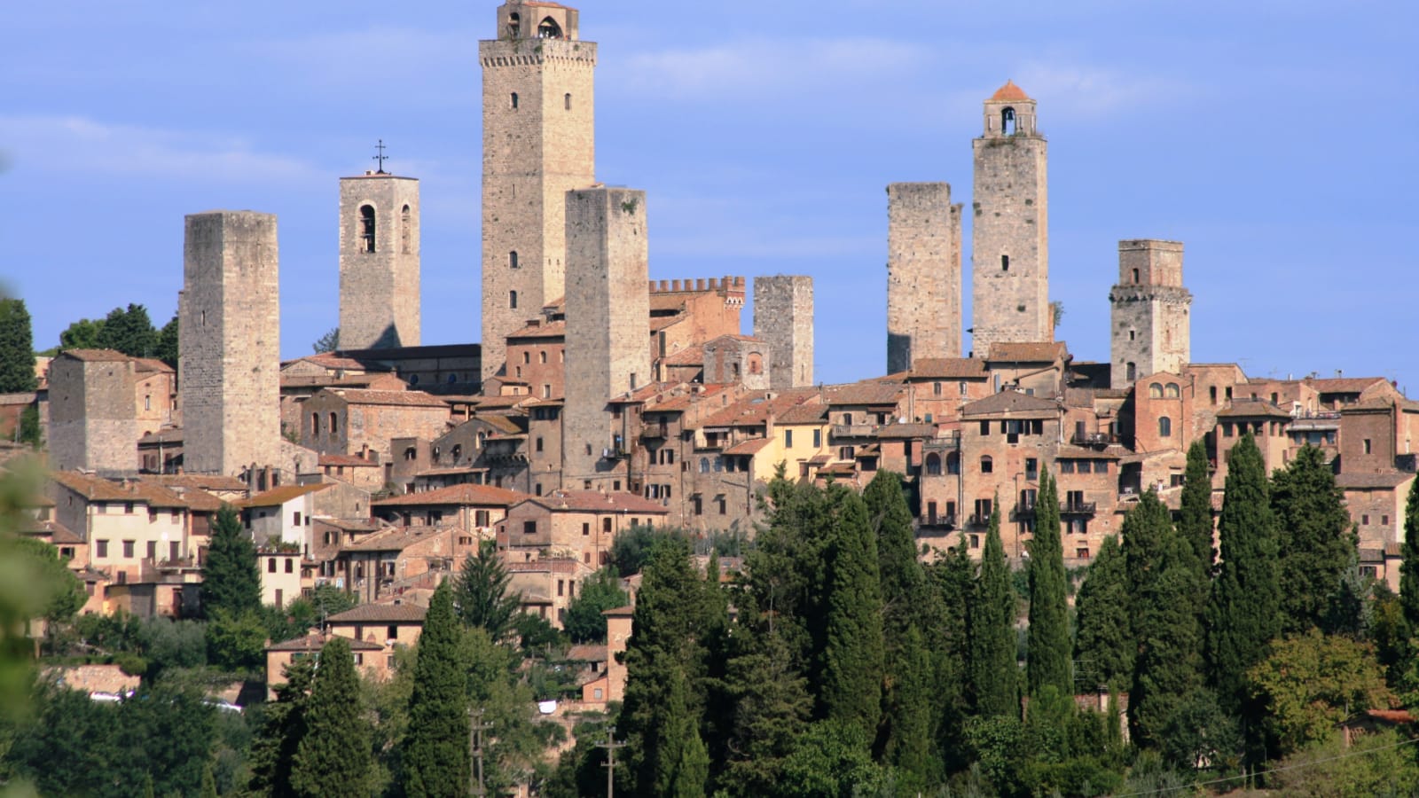 3-Hour Private Walking Tour of San Gimignano with Medieval Churches