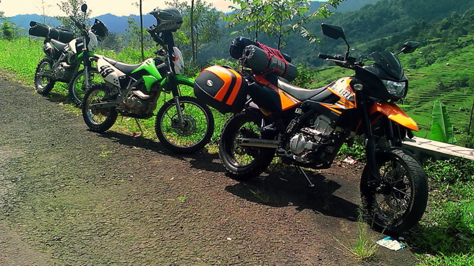 1-Day Banjarmasin Motorbike Tour with Flexible City Highlights