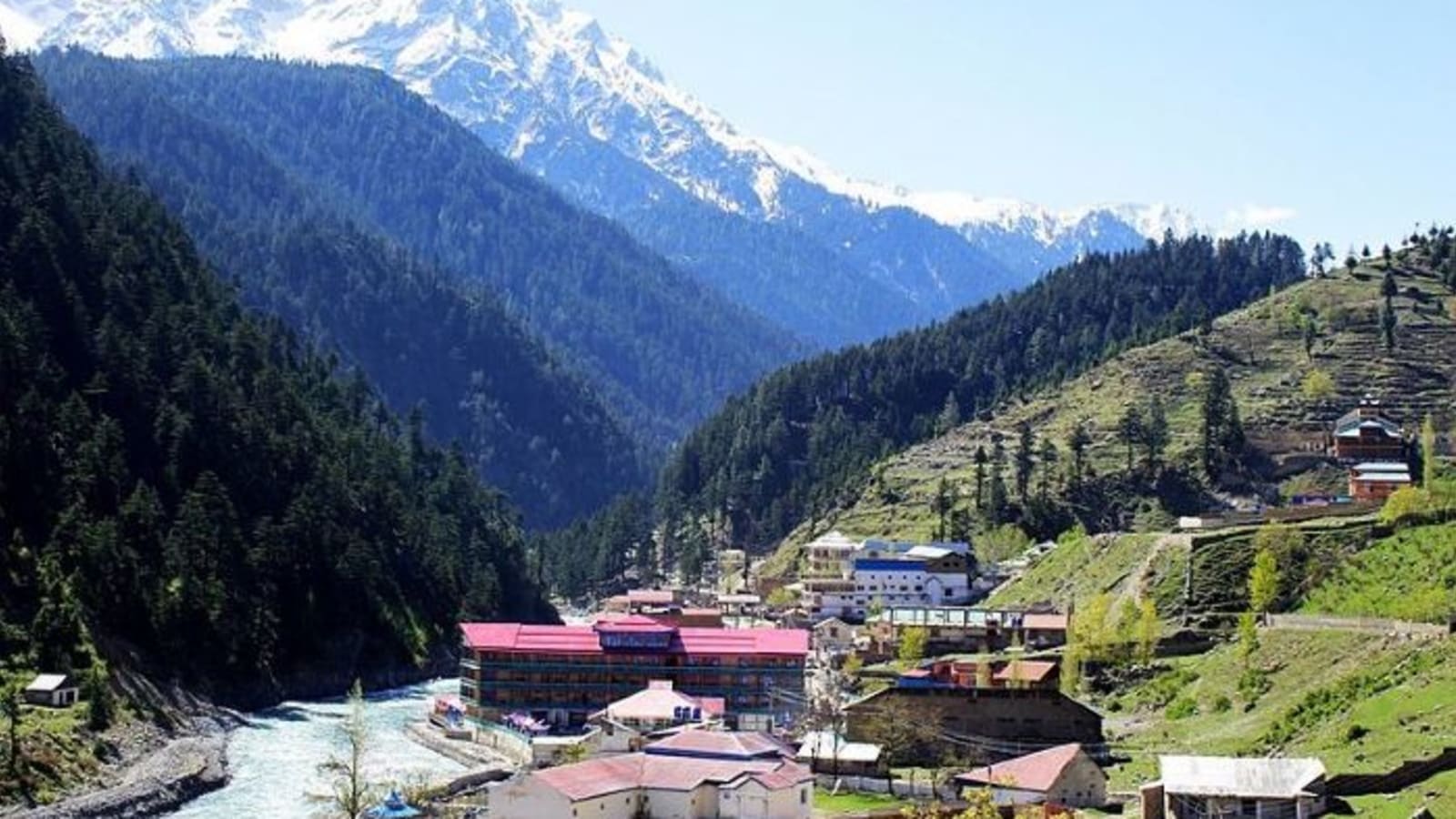 10-Day Lahore to Swat Tour with Takht Bhai and Mahodand Lake