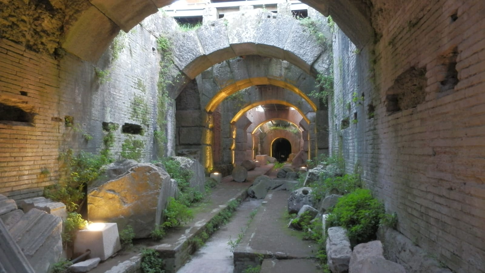 4-Hour Gladiator Museum Tour in Santa Maria Capua Vetere with Coffee