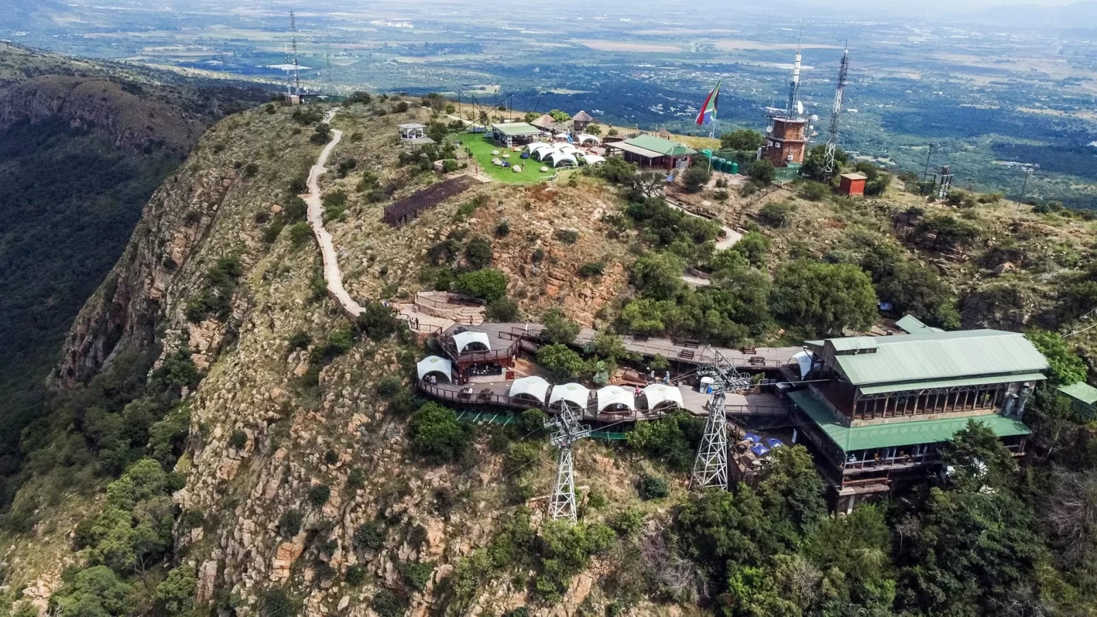8-Hour Hartbeespoort Cableway Tour from Melrose Arch with Summit Views
