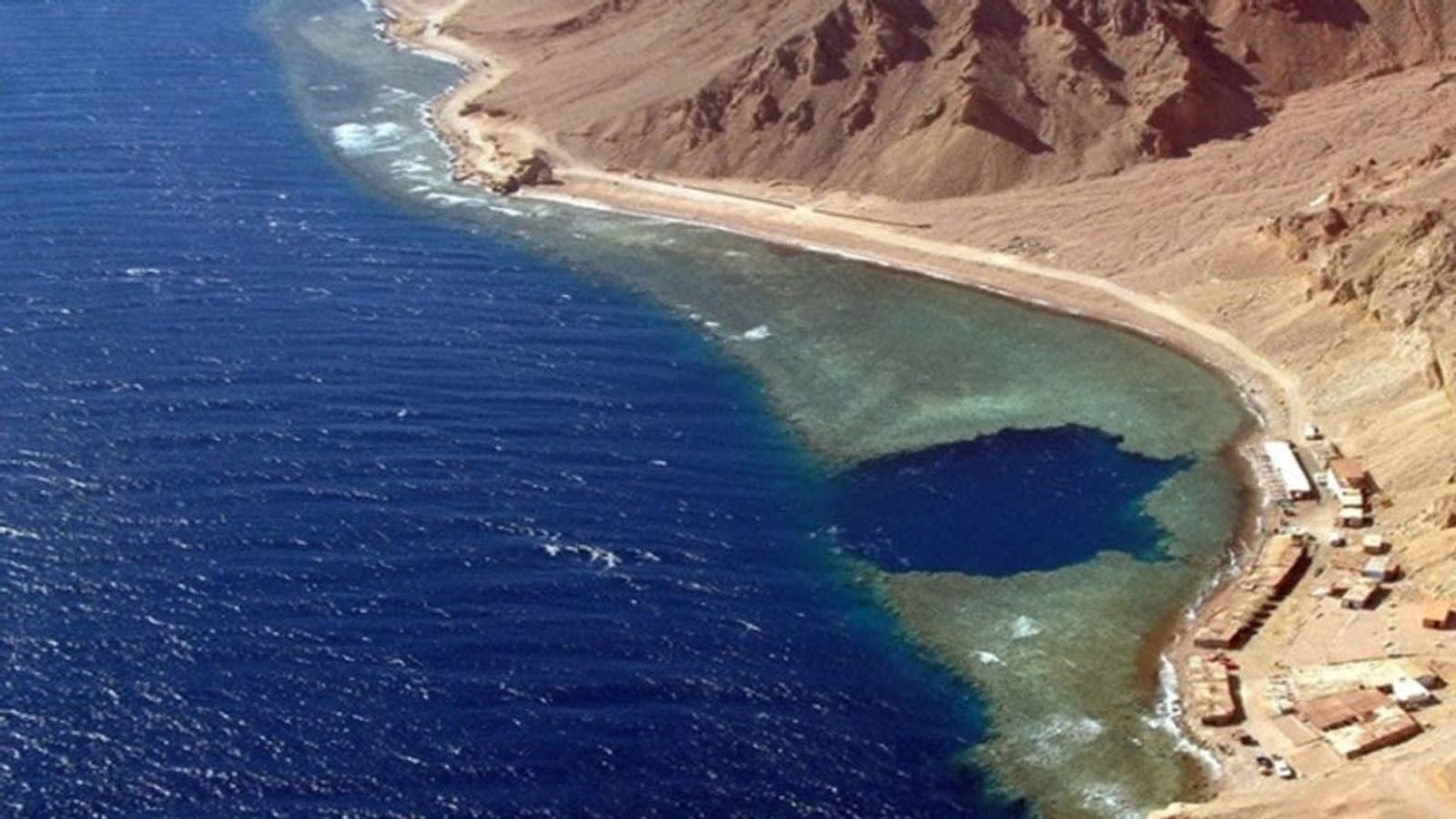 8-Hour Blue Hole Snorkelling Tour from Sharm el Sheikh with Camel Ride
