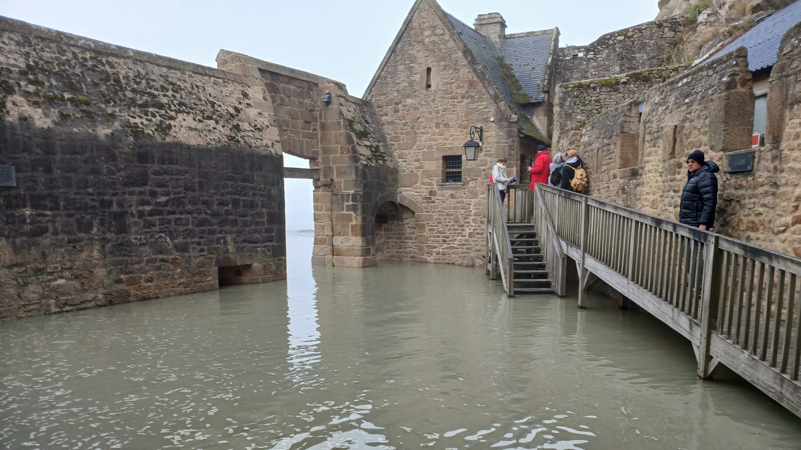 5-Hour Mont Saint Michel Tour with Abbey Visit and Quiet Village Lanes