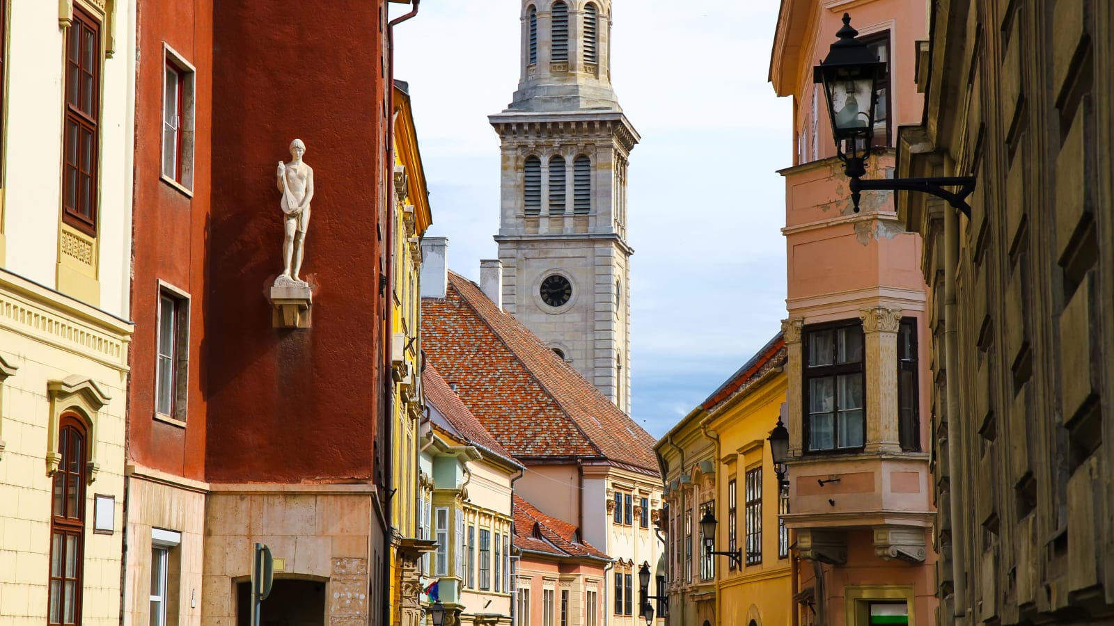 3-Day Hungarian Castles and Towns Tour from Budapest with Wine Tasting