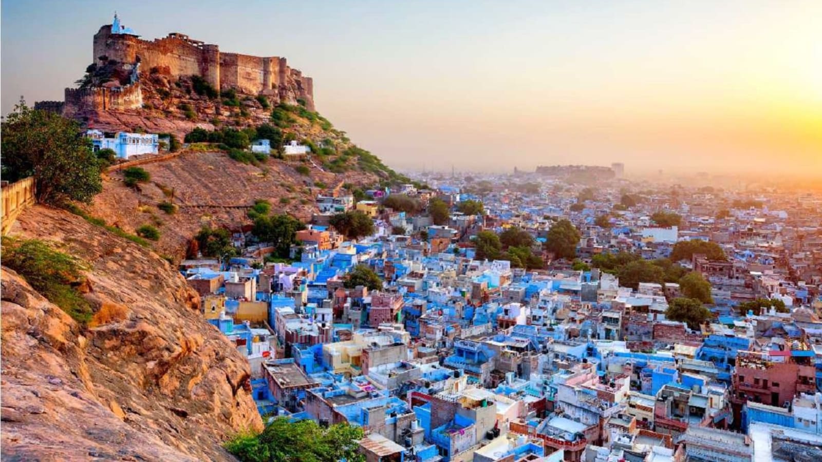 8-Day Golden Triangle, Jodhpur and Jaisalmer Tour with Camel Safari